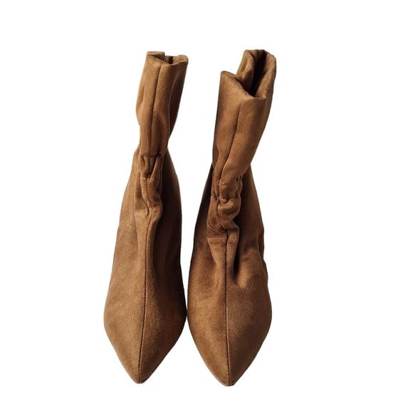 Express SZ 6 Brown Faux Suede Pull On Heeled Slouch Paper Bag Ankle Bootie Boots - Picture 3 of 14